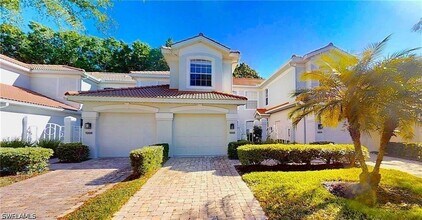 2200 Arielle Dr in Naples, FL - Building Photo - Building Photo
