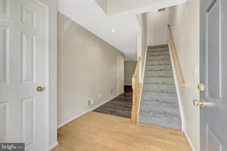 2579 James Madison Cir in Herndon, VA - Building Photo - Building Photo