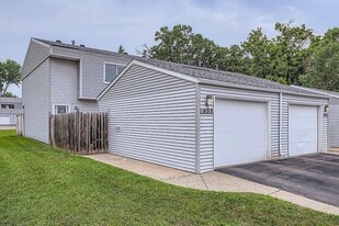 455 107th Ln NW in Minneapolis, MN - Building Photo