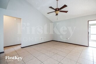 1595 Sailpoint Dr in Bartow, FL - Foto de edificio - Building Photo