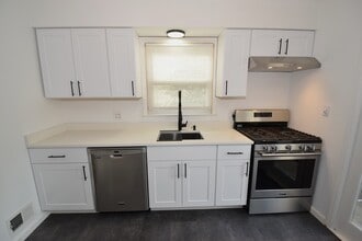 40 Glaser Ave, Unit 40 Glaser Ave in Raritan, NJ - Building Photo - Building Photo