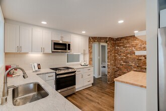 2909 Knox Ave S, Unit 2 in Minneapolis, MN - Building Photo - Building Photo