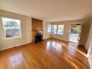 390 15th St SE in Salem, OR - Building Photo - Building Photo