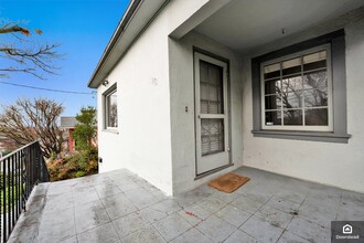 981 Warfield Ave in Oakland, CA - Building Photo - Building Photo