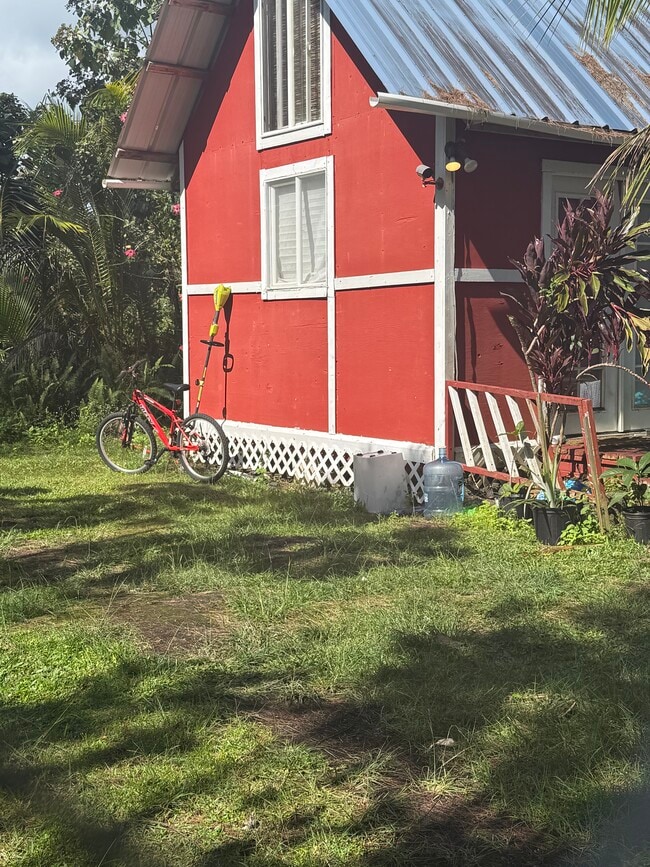 15-1028 Kilika Rd in Keaau, HI - Foto de edificio - Building Photo