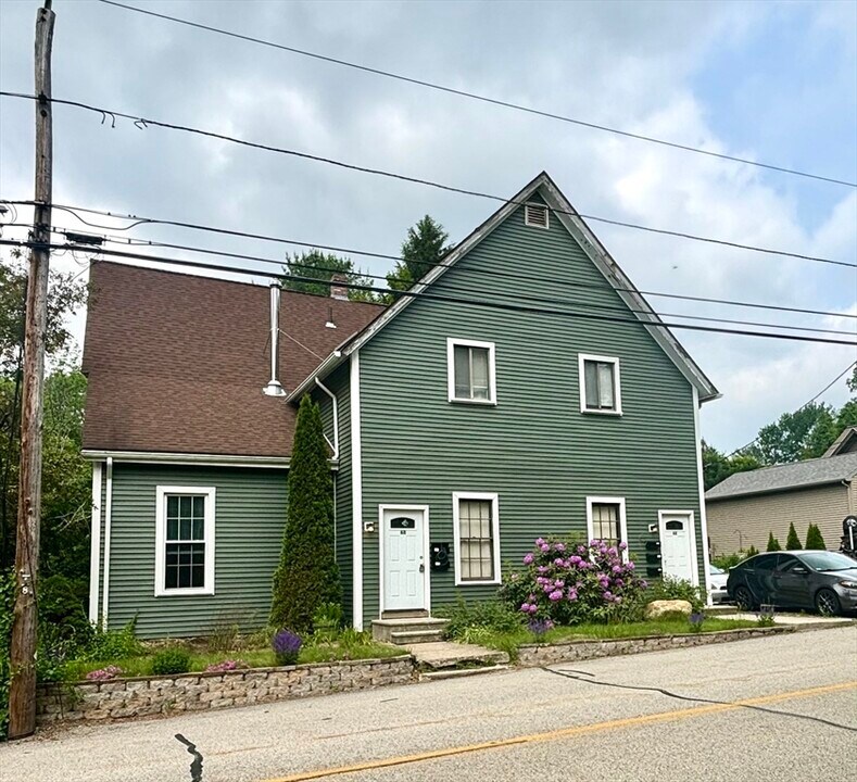 66-68-68 Rawson St in Leicester, MA - Building Photo