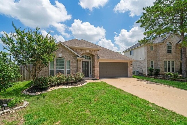 property at 2203 Falcon Knoll Ln