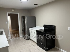 3533 SW 9th St in Topeka, KS - Building Photo - Building Photo