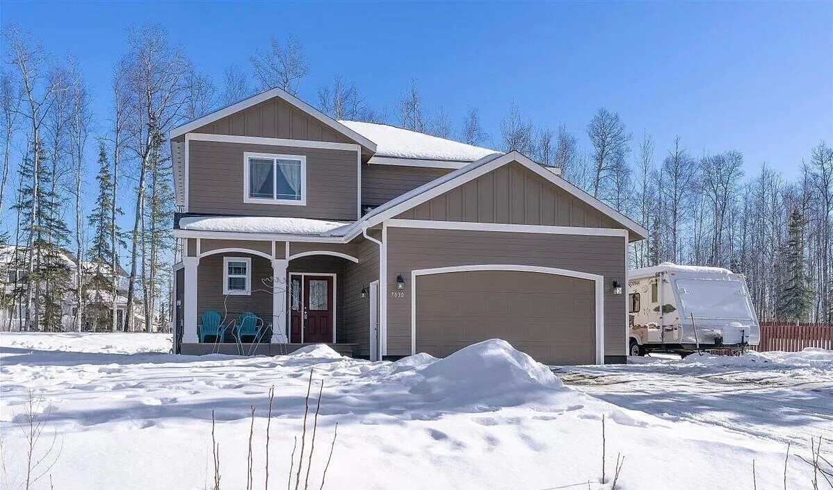 7030 W Werner Dr in Wasilla, AK - Building Photo