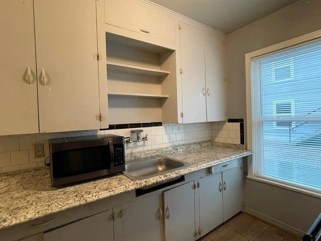property at 537 Studewood St