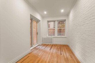 48 W 91st St, Unit 3800-516 in New York, NY - Building Photo - Building Photo