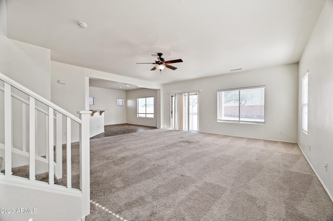 43927 W Cypress Ln in Maricopa, AZ - Building Photo - Building Photo