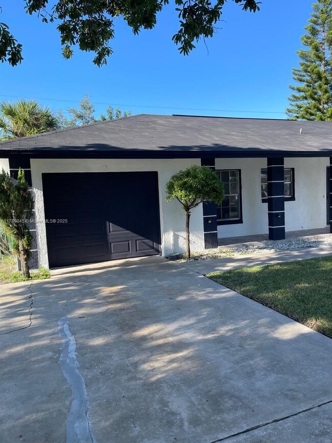 2229 Allspice Ave in Orlando, FL - Building Photo - Building Photo