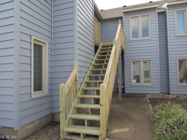 622 Pinewood Dr in Virginia Beach, VA - Building Photo - Building Photo
