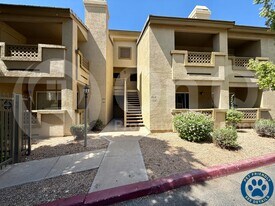 1880 E Morten Ave in Phoenix, AZ - Building Photo