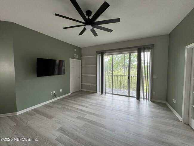 785 Oakleaf Plantation Pkwy in Orange Park, FL - Building Photo - Building Photo