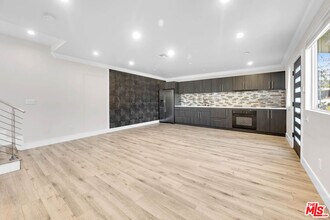 4538 Dempsey Ave in Los Angeles, CA - Building Photo - Building Photo