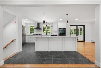 7 Conrad St in Groton, CT - Building Photo - Building Photo