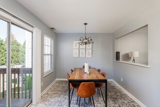 425B6 Summit Terrace Ct in Columbia, SC - Foto de edificio - Building Photo
