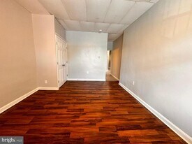 5439 Hunter St in Philadelphia, PA - Building Photo