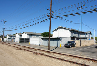 Terrace Ave  Apartments in Oxnard, CA - Building Photo - Building Photo