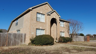 1229 Tralee Ln in Garland, TX - Building Photo - Building Photo