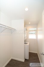 324-324 7th St in Ramona, CA - Building Photo - Building Photo