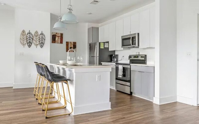 357 Felton Dr NE in Atlanta, GA - Building Photo - Building Photo