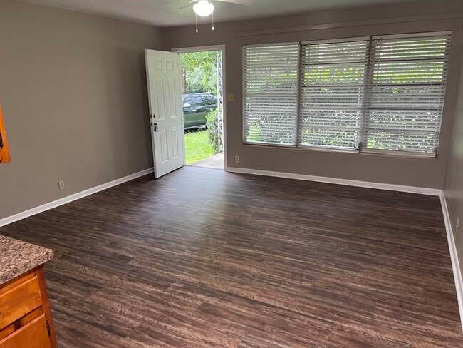 1912 Nannette Dr in Tallahassee, FL - Building Photo - Building Photo