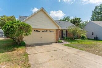 4522 Parkwood Ln in Niceville, FL - Building Photo - Building Photo