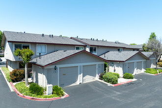 Merrivale Views in San Jose, CA - Building Photo - Building Photo