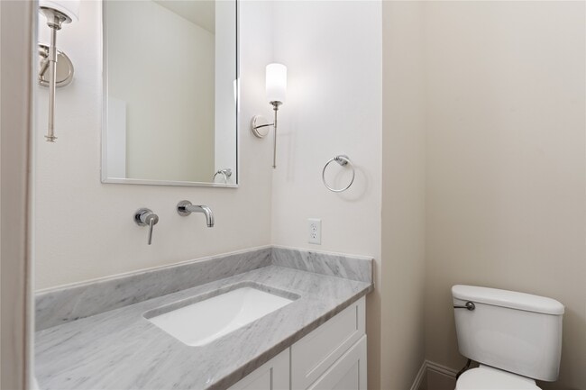 531 W 27th St in Houston, TX - Building Photo - Building Photo