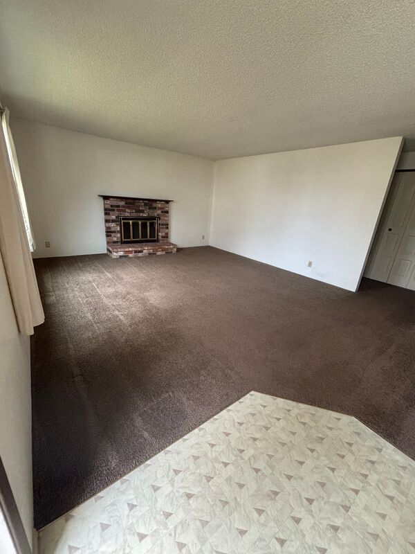 5781 Camellia St in Springfield, OR - Building Photo - Building Photo