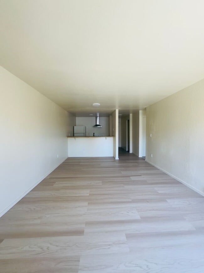 5438 Holland St in Oakland, CA - Building Photo - Building Photo