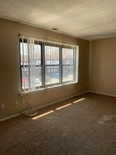 99 Bailey Ct in Middle Island, NY - Building Photo - Building Photo