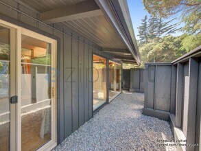 25970 Canada Dr in Carmel By The Sea, CA - Building Photo - Building Photo