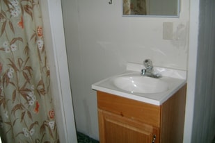 1925 Cotten Rd in Tyler, TX - Building Photo