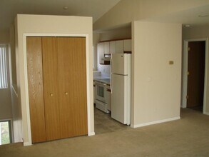 42766 Lilley Pointe Dr in Canton Township, MI - Building Photo - Building Photo