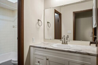 Arrowhead Apartments and Townhomes in La crosse, WI - Foto de edificio - Building Photo