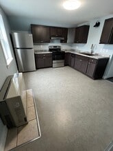 17 Pleasant St, Unit 4 in Littleton, NH - Building Photo - Building Photo