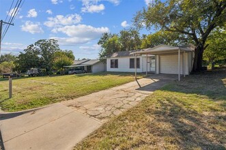 1503 Franklin St in Weatherford, TX - Foto de edificio - Building Photo