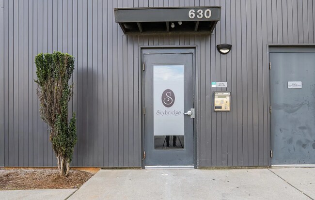 630 Calvert St in Charlotte, NC - Building Photo - Building Photo