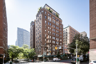 150 E 93rd St in New York, NY - Foto de edificio - Building Photo