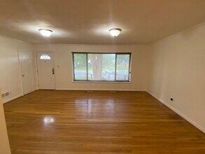 3800 Edinburgh Dr in Virginia Beach, VA - Building Photo - Building Photo