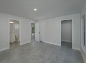 310 Hibiscus St in Tarpon Springs, FL - Building Photo - Building Photo