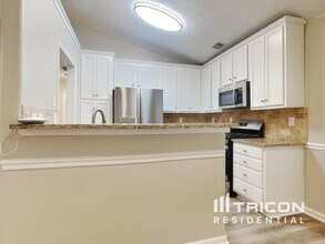 449 Sarah's Ln in Locust Grove, GA - Building Photo - Building Photo