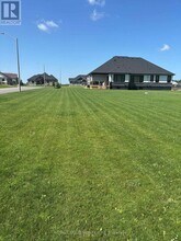 117 Parker Dr in Wellington North, ON - Building Photo - Building Photo