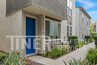 266 Box Ln in Sacramento, CA - Building Photo - Building Photo