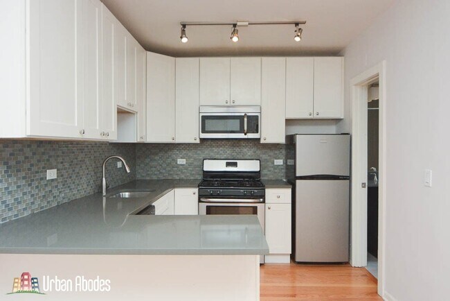 2832 W Palmer St, Unit 3X in Chicago, IL - Building Photo - Building Photo
