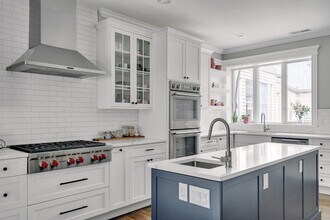 105 Winchester St, Unit 3 in Brookline, MA - Building Photo - Building Photo